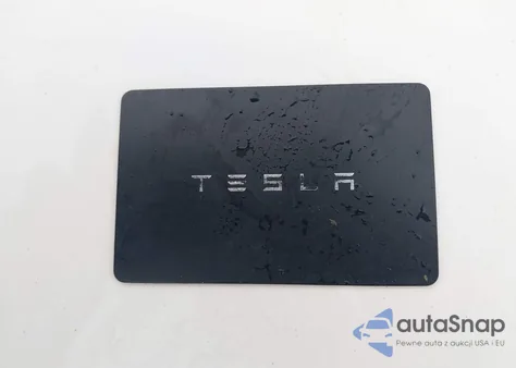 2022 Tesla Model Y Long Range Dual Motor All-Wheel Drive из США, поврежденный, VIN 7SAYGAEE8NF570624